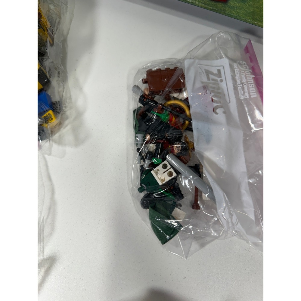 LEGO Harry Potter Quidditch Match 75956 Building Kit w Minifigures 99% complete - Picture 8 of 12